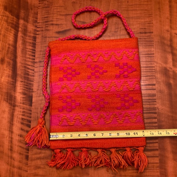 COPY - Vintage ‘60s-‘70s Greek Woven Bag - Picture 2 of 16